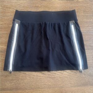 Fabletics Black Skort with Zipper Accents size medium short